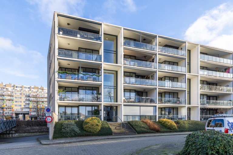 	 Kortelandstraat 8, 7511RW ENSCHEDE