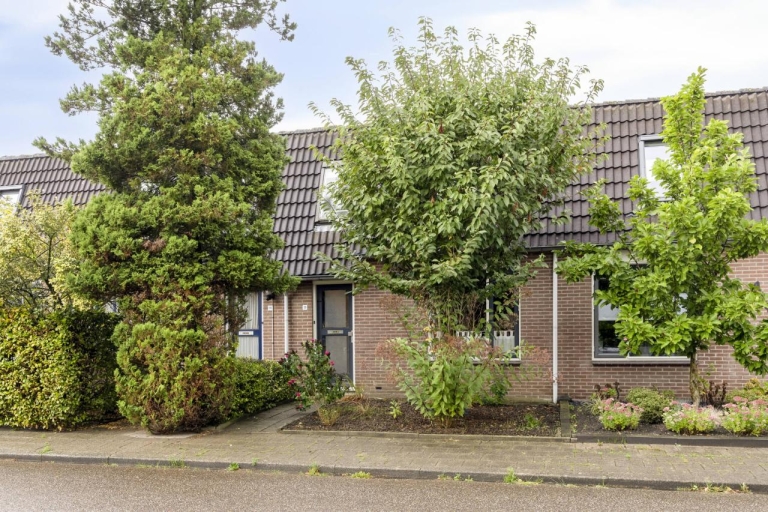 De Hop 131, 7609EL ALMELO De Hop 131, 7609EL ALMELO